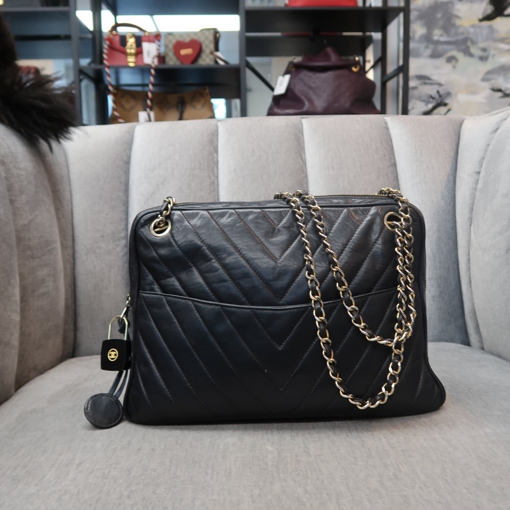 CHANEL Black Chevron Chain Shoulder Bag